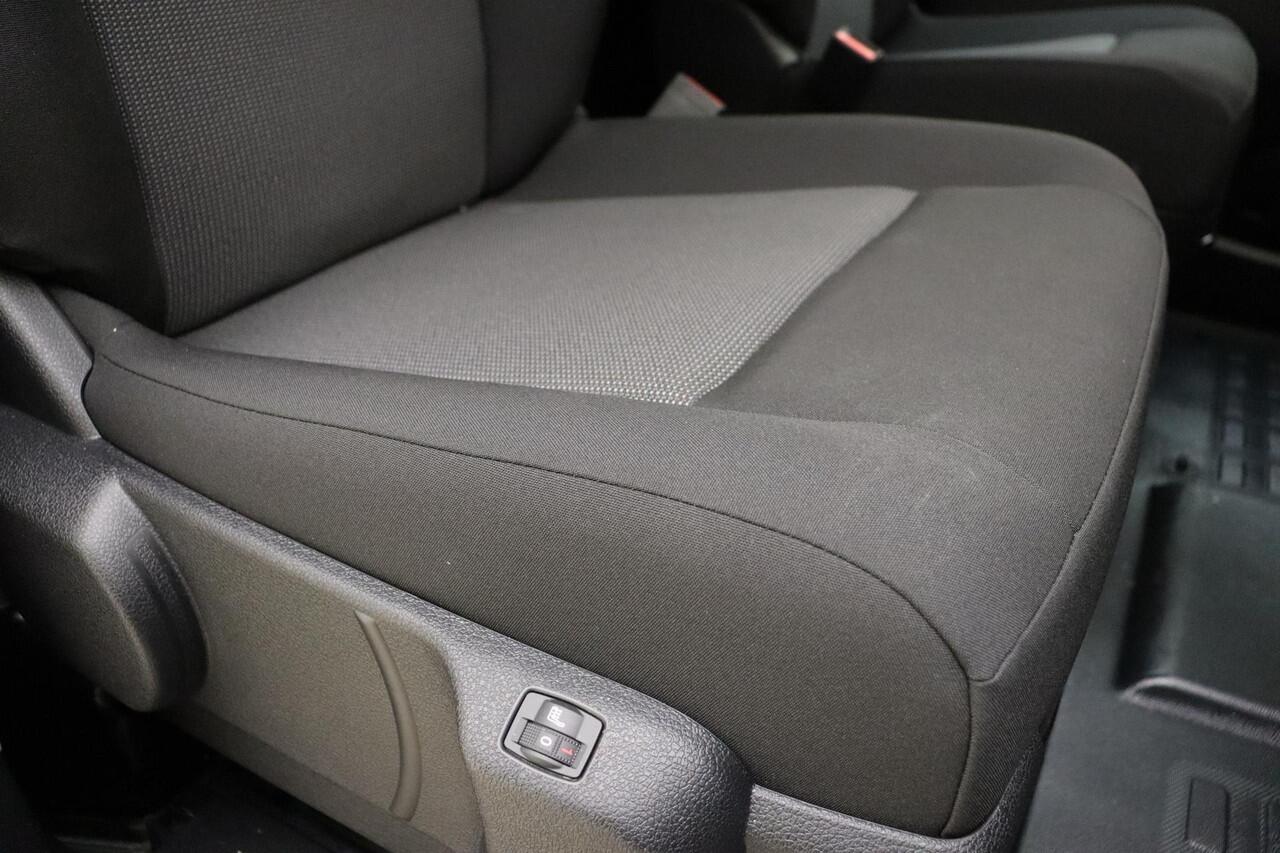 Opel VIVARO Electric L3 75 kWh | Navigatie | Camera | Climate control | Keyless | Trekhaak | Passagiersstoel | Dichte ramen mogelijk!