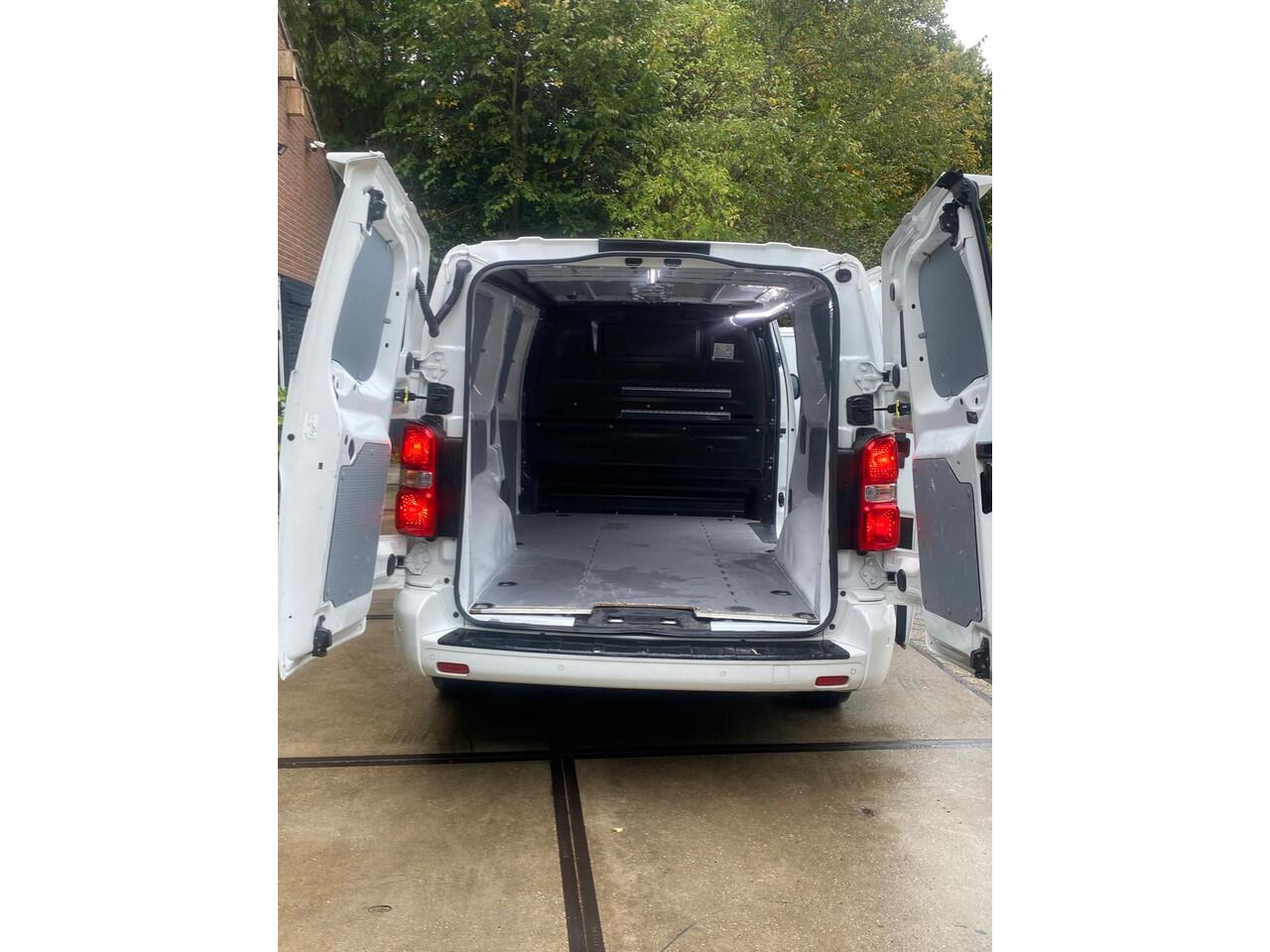 Opel VIVARO 2.0 CDTI L3 Camera, 78.000km! carplay, cruise, 3pers.