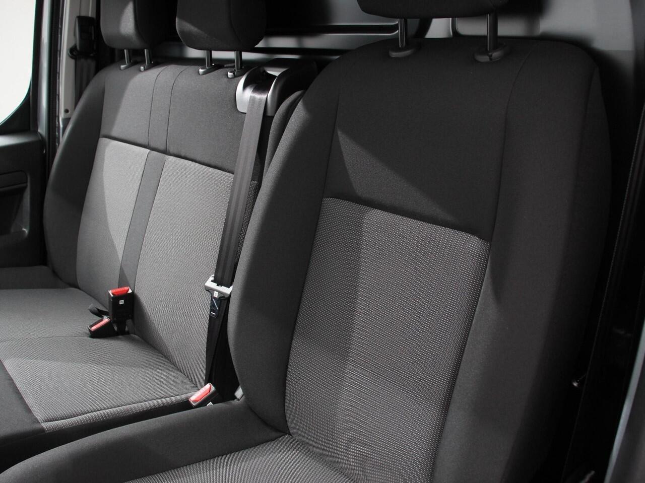 Opel VIVARO 2.0 BlueHDi 180 S&S L3 Automaat Apple Carplay / Android Auto Parkeersensoren V+A Trekhaak Camera Navigatie Cruise Control LED koplampen houten afwerking laadruimte