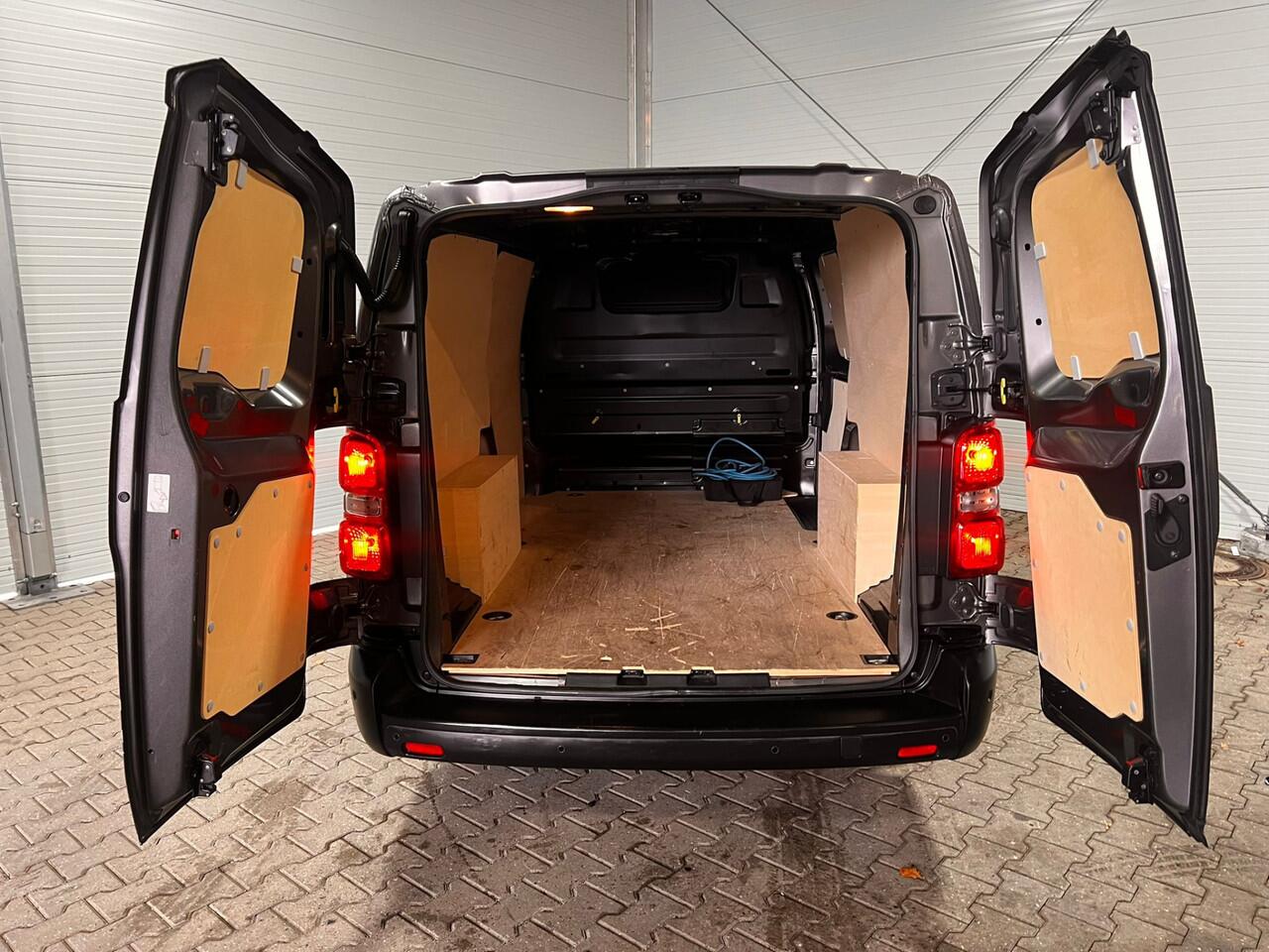 Opel VIVARO Vivaro-e L3H1 Edition 50 kWh VVB420 Nieuwstaat