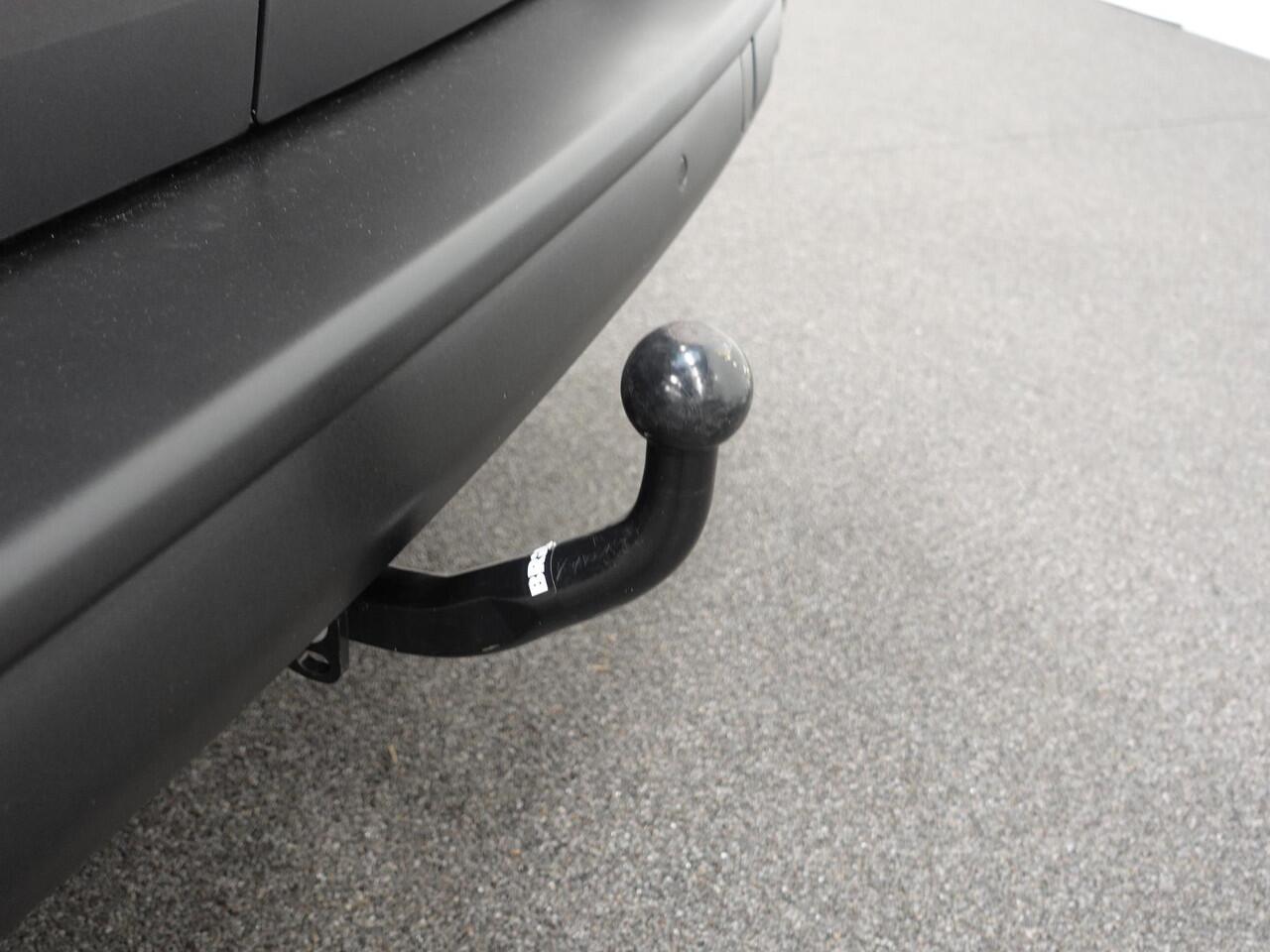 Opel VIVARO 2.0 BlueHDi 145PK L3 Automaat Airco Bluetooth Cruise Control Navigatie Trekhaak