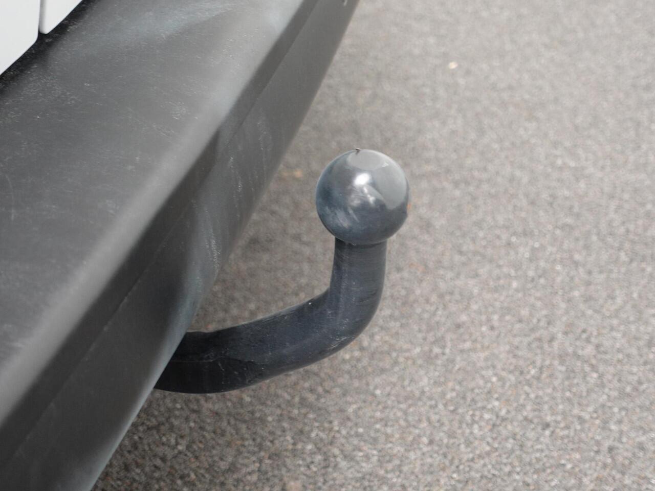 Opel VIVARO 2.0 BlueHDi L2 145PK Automaat Airco Navi Cruise Trekhaak Carplay