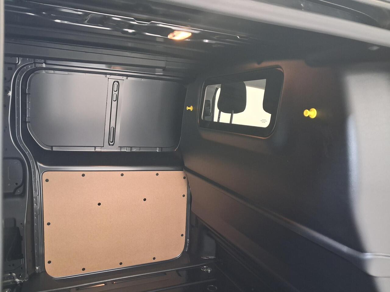 Opel VIVARO Electric L3 75 kWh | 0% rente | 8 jaar garantie | Surround View Pakket | Dodehoek detectie | Apple Carplay | camera | parkeersensoren voor & achter | Comfort scheidingswand | rijklaarprijs