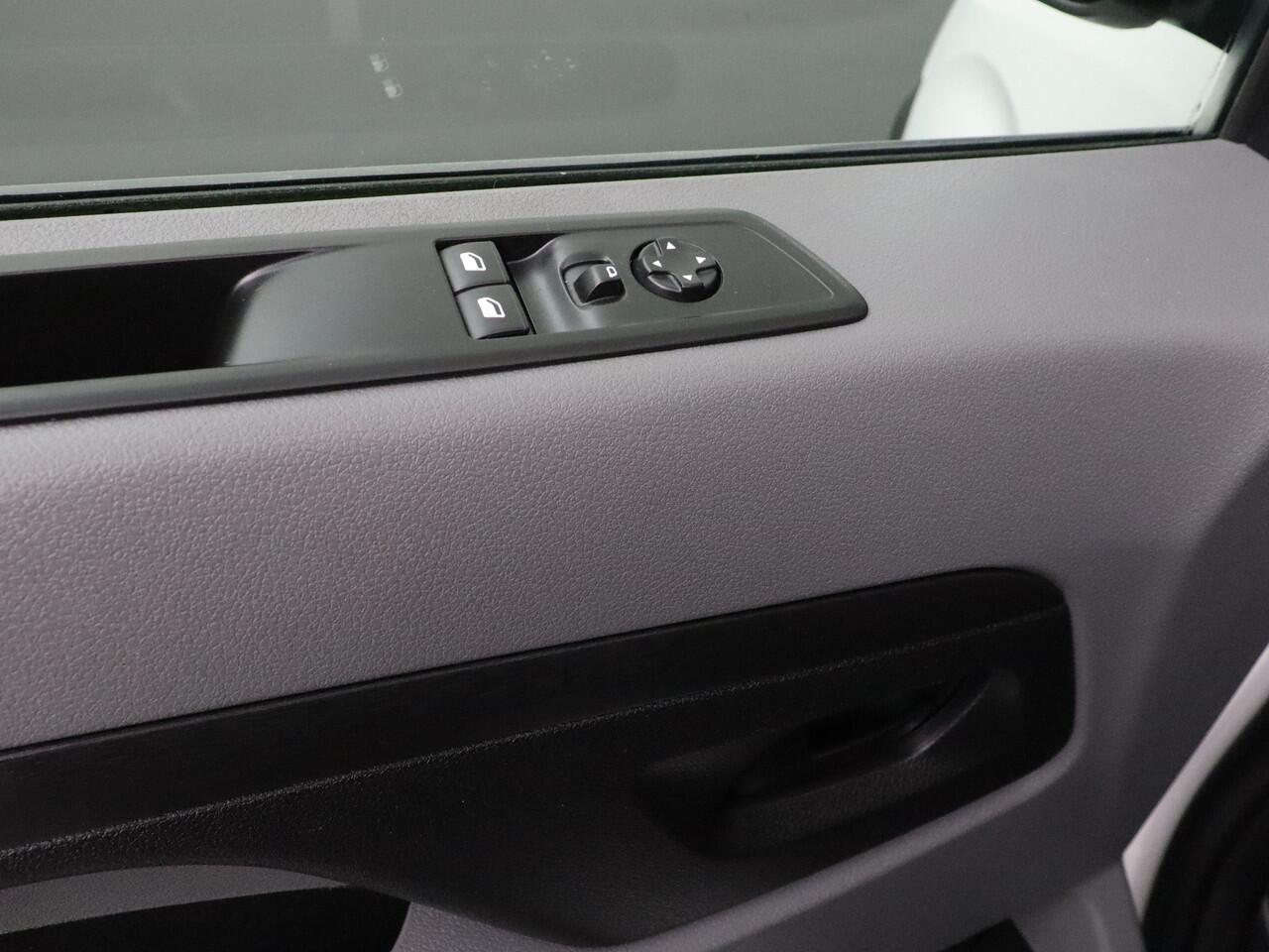 Opel VIVARO Combi 1.5CDTI 120PK Lang Personenbus | 9-Persoons | Prijs ¤ 19900,-- incl. BTW/BPM | Airco | Cruise