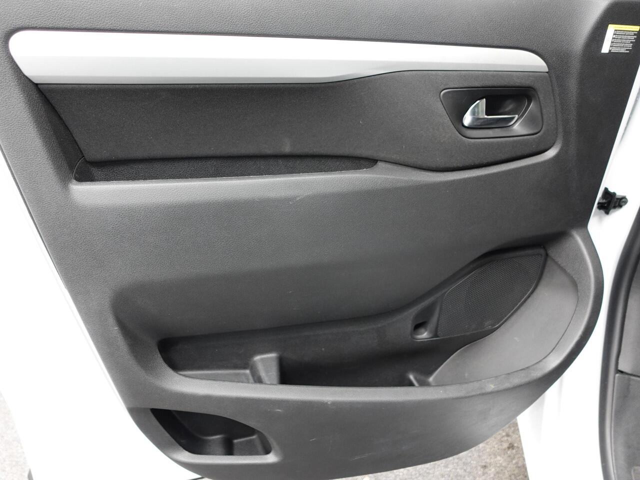 Opel VIVARO 2.0 CDTI L3H1 145PK Dubbele Cabine Edition Airco Navigatie Trekhaak Carplay