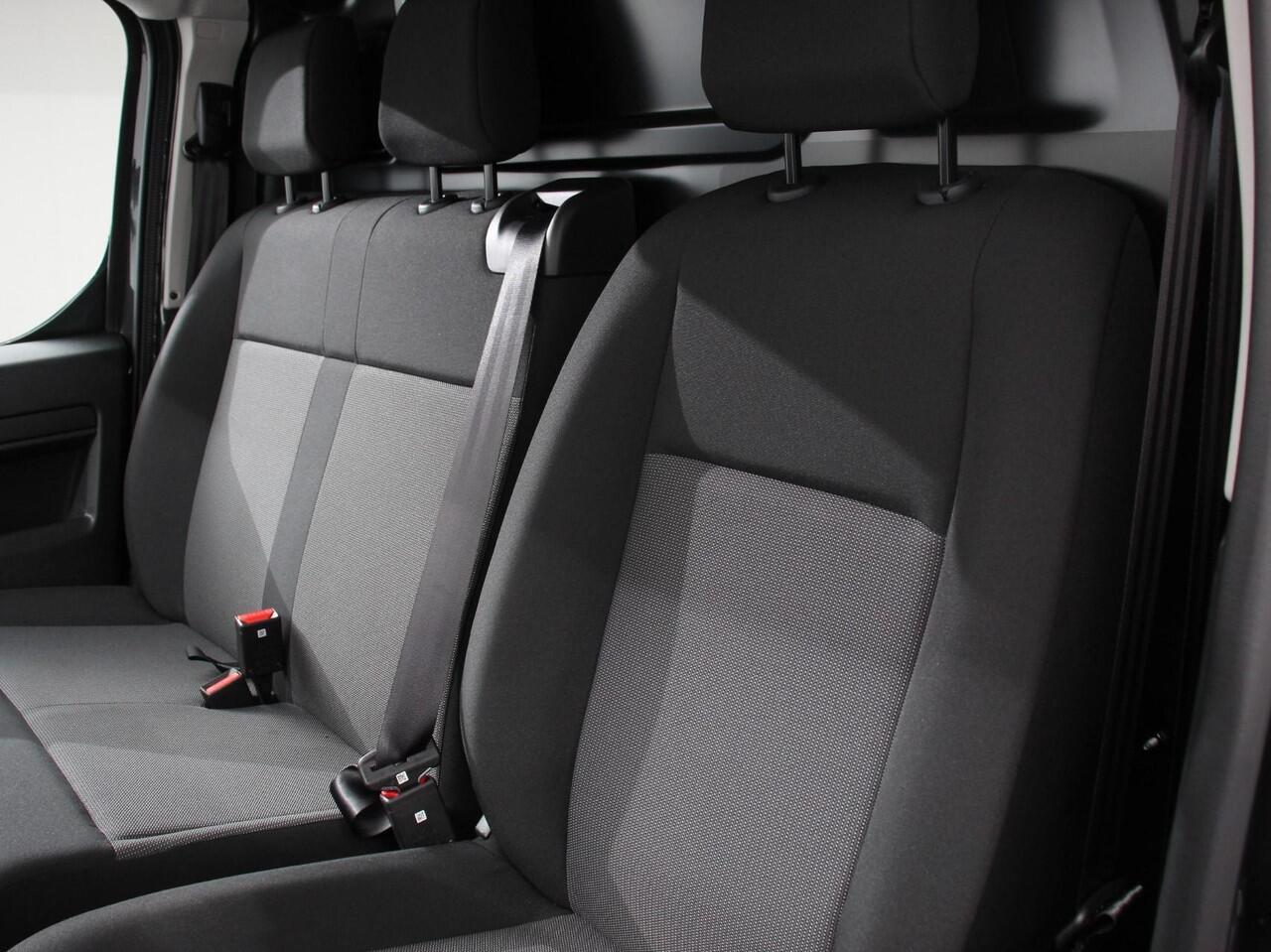 Opel VIVARO 2.0 BlueHDi 180 S&S L3 Automaat Apple Carplay / Android Auto Parkeersensoren V+A Trekhaak Camera Navigatie Cruise Control LED koplampen houten afwerking laadruimte