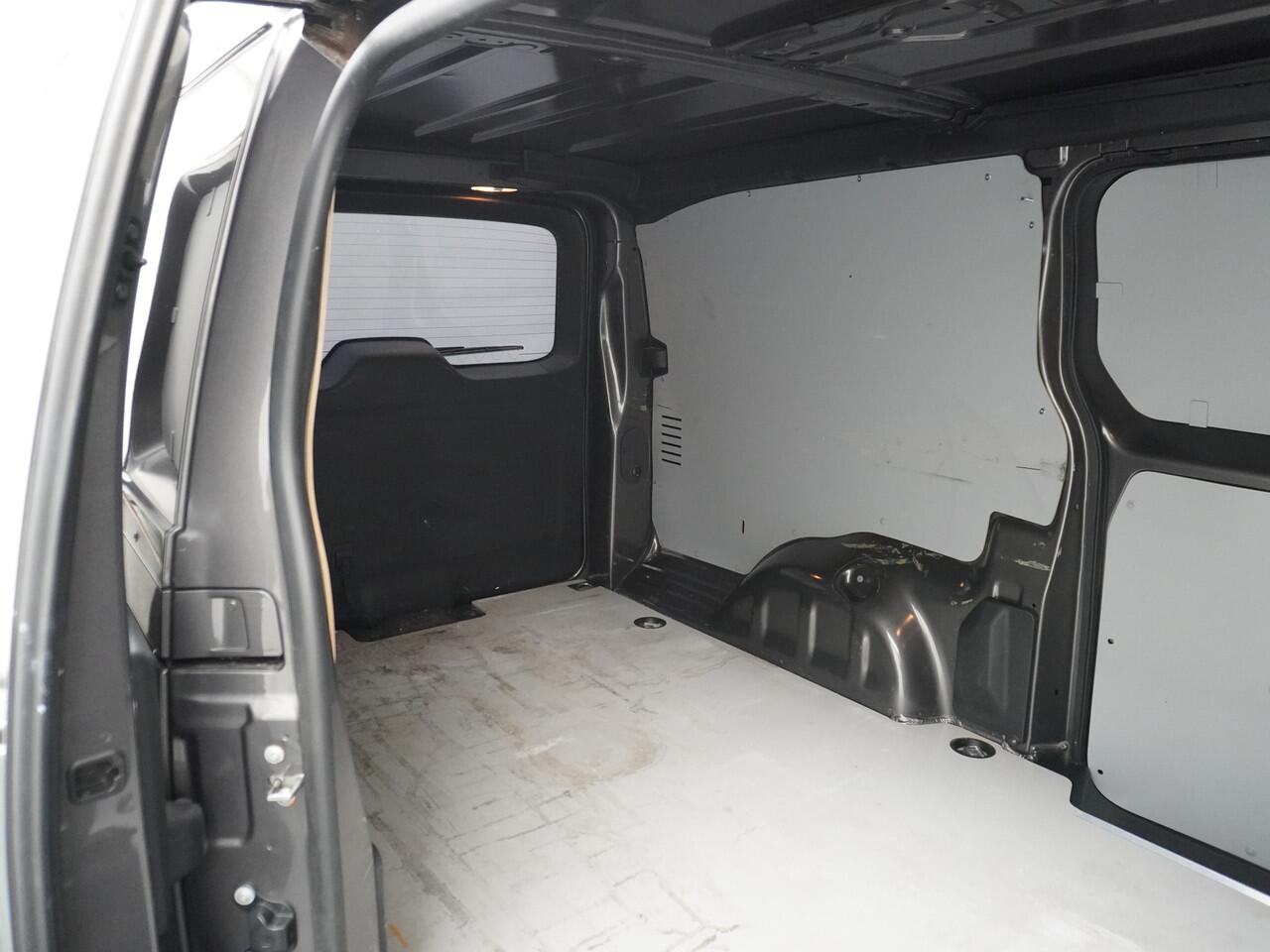 Opel VIVARO 2.0D 145pk 3-Persoons Navi Apple Carplay Android Auto Airco 2X Schuifdeur Pdc Cruise Financial Lease ¤301,- p/mnd DAB+ WiFi Regen/Lichtsensor Dodehoeksensor SpoorAssist Voorruit+Wisserverwarmd 1e Eigenaar Euro 6 370Nm koppel