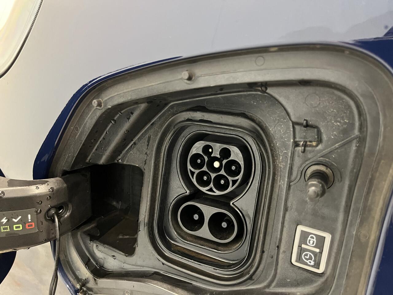 Opel VIVARO Vivaro-e L1H1 Edition 50 kWh / 100% Elektrisch !! / Airco / Cruise Control / CarPlay / Camera / Navigatie / 16.000 KM!!