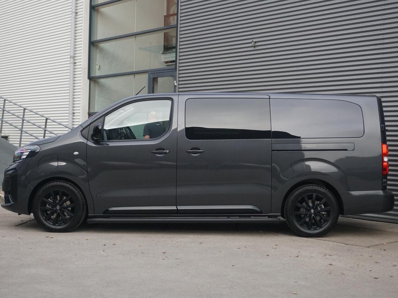 Opel VIVARO Electric 75 kWh Dubbele Cabine | 2x schuifdeur | Surround View NAV Pakket | Winterpakket | Exterieur pakket | Comfort Pakket | Betimmering | LM velgen | RVS sidebars | Full Eco LED verlichting | rijklaarprijs