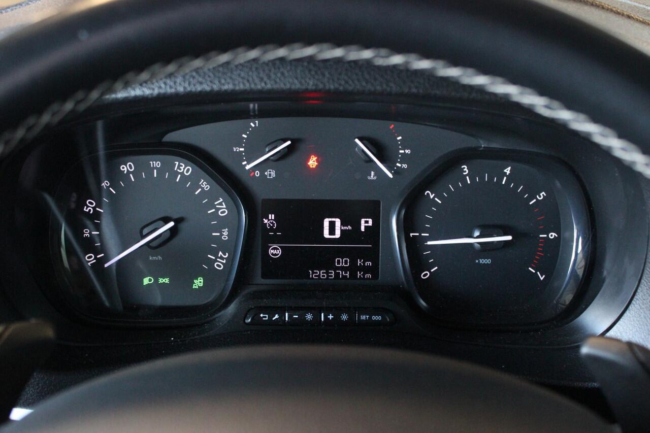 Opel VIVARO 2.0 CDTI L3H1 DC Innovation Carplay | Trekhaak | Camera | Clima | Navi | Bluetooth | 6-zits | LMV | PDC V+A