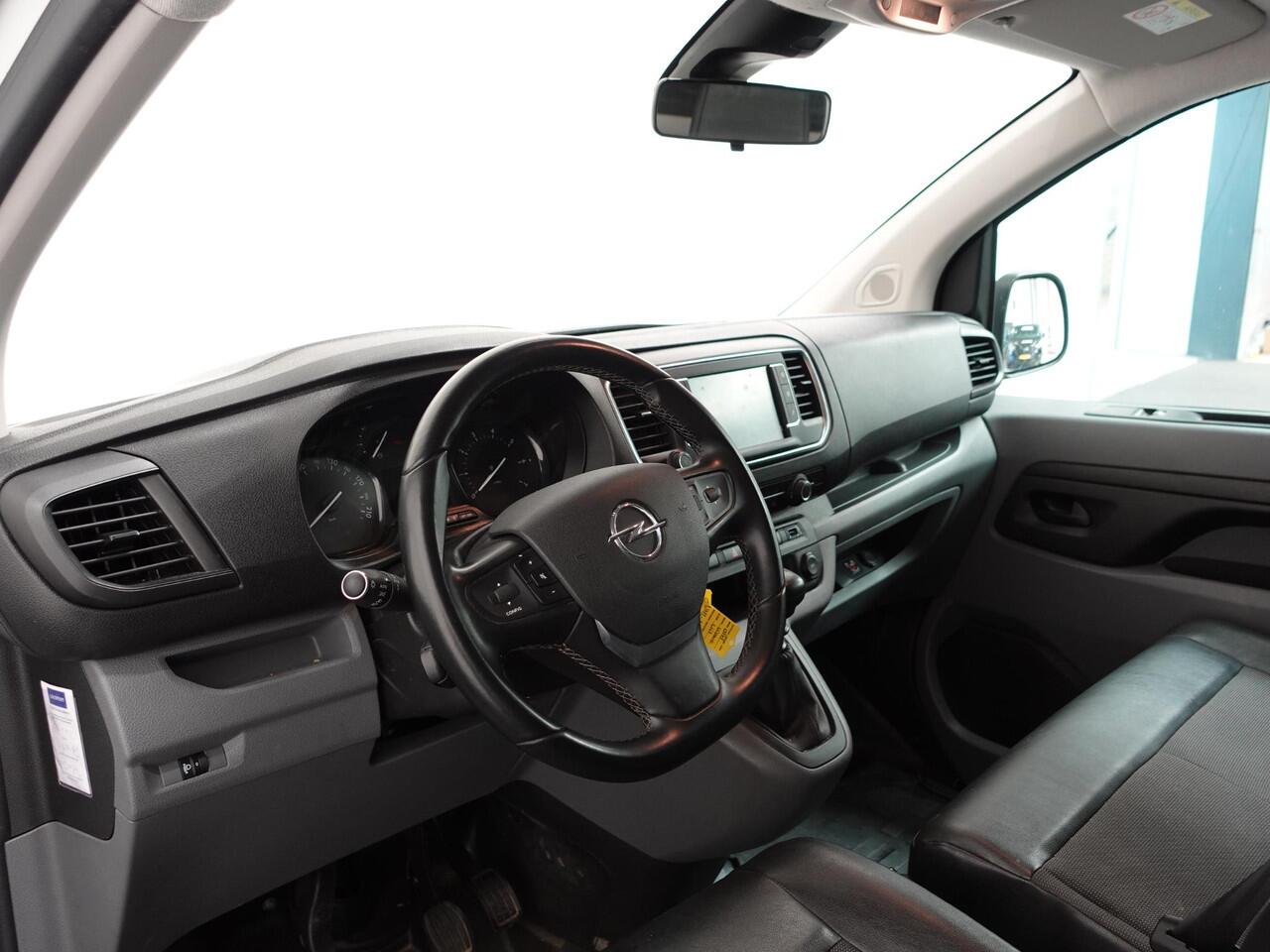 Opel VIVARO 1.5 CDTI L2H1 Innovation Motorprobleem Navigatie Camera Apple Carplay Cruise control Airco 3-Zits Euro6