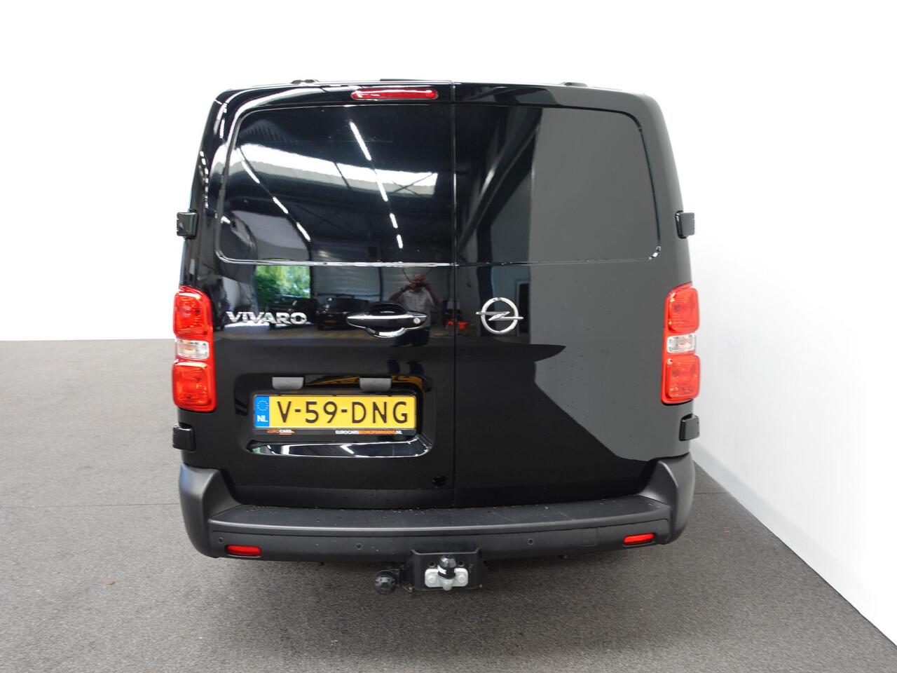 Opel VIVARO L3H1 145pk Automaat Navigatie Trekhaak Airco Bluetooth Cruise Control PDC achter