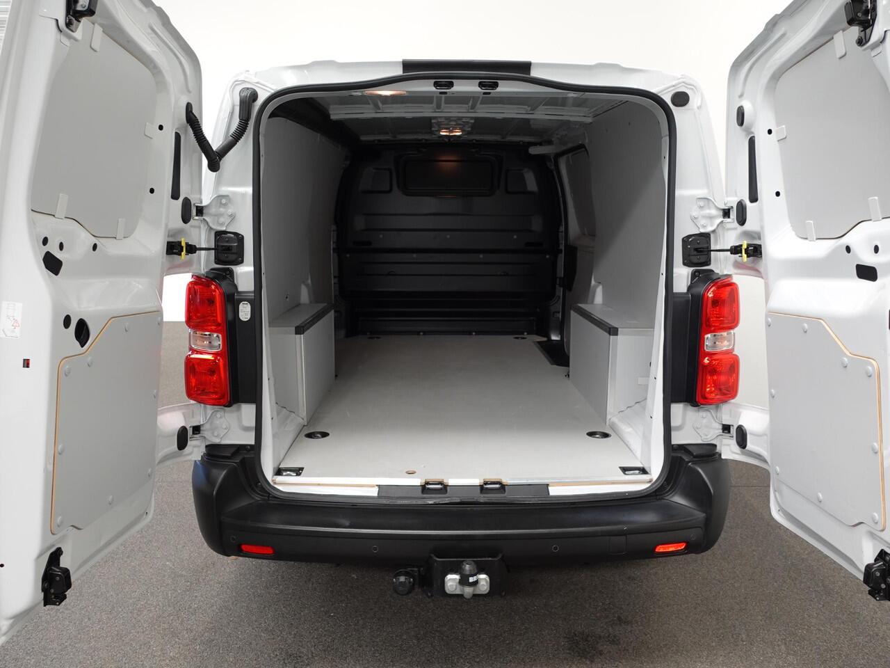 Opel VIVARO 2.0 BlueHDi 145PK L3 Automaat Airco Bluetooth Cruise Control Navigatie Trekhaak