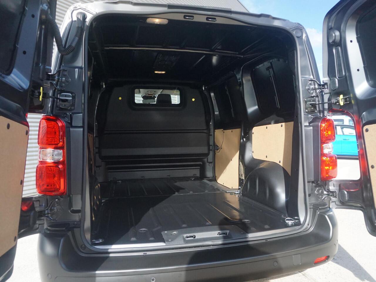 Opel VIVARO Electric L2 75 kWh | 8 jaar garantie | Surround View pakket | Apple Carplay | camera | dodehoek detectie | parkeersensoren voor & achter | Comfort tussenschot | rijklaarprijs