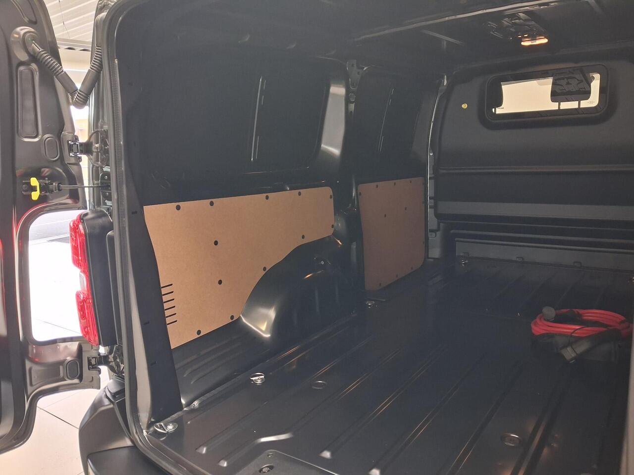 Opel VIVARO Electric L3 75 kWh | 8 jaar garantie | Surround View Pakket | Dodehoek detectie | Apple Carplay | camera | parkeersensoren voor & achter | Comfort scheidingswand | rijklaarprijs