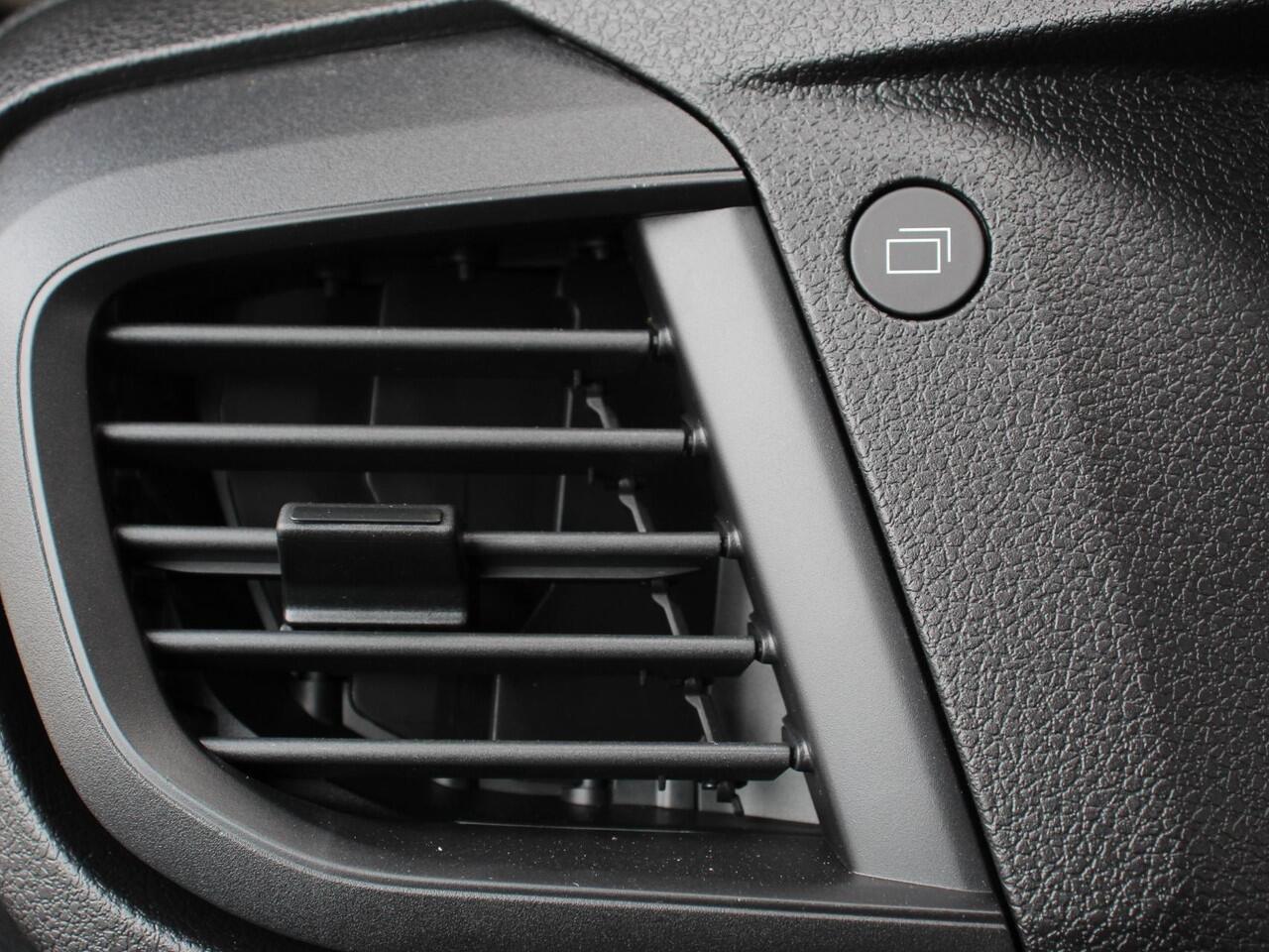 Opel VIVARO 2.0 Diesel 180 S&S L3 Automaat Apple Carplay / Android Auto Parkeersensoren V+A Trekhaak Camera Navigatie Cruise Control LED koplampen houten afwerking laadruimte