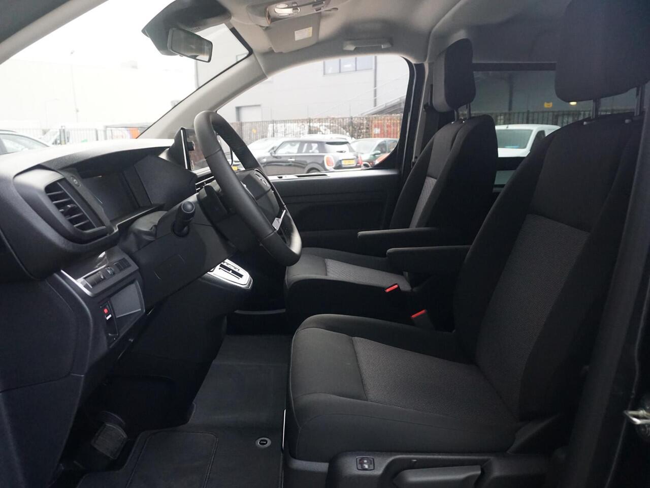 Opel VIVARO Electric 75 kWh Dubbele Cabine | 2x schuifdeur | Surround View NAV Pakket | Winterpakket | Exterieur pakket | Comfort Pakket | Betimmering | LM velgen | RVS sidebars | Full Eco LED verlichting | rijklaarprijs