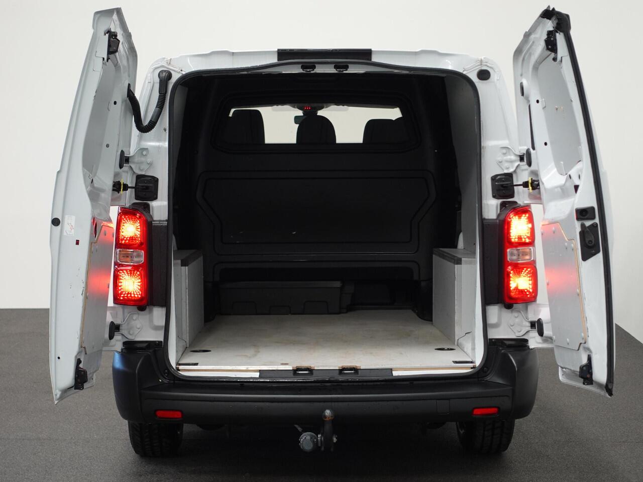 Opel VIVARO 2.0 CDTI L3H1 145PK Dubbele Cabine Edition Airco Navigatie Trekhaak Carplay