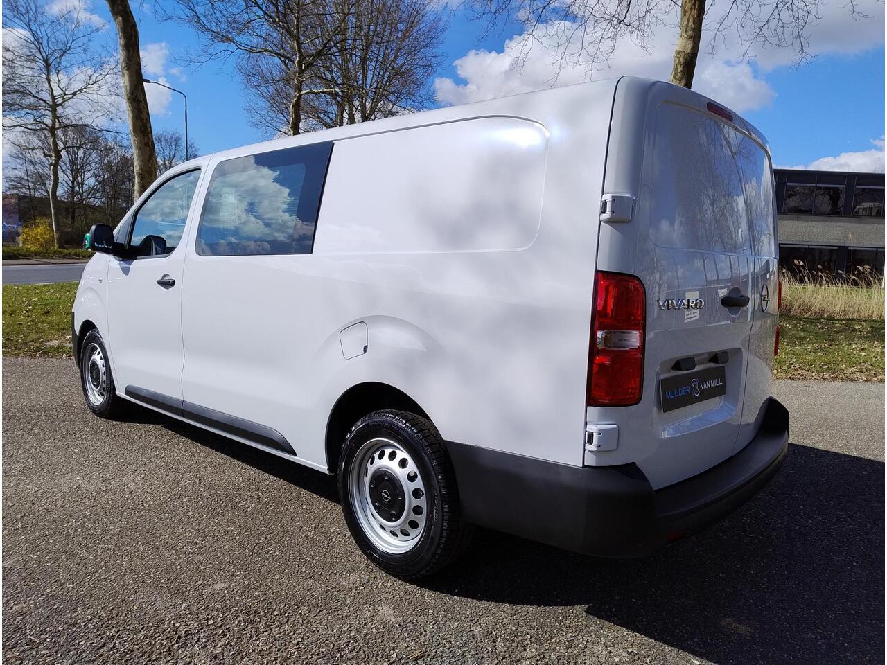 Opel VIVARO L3 DC 1.5 BlueHDI 120pk | BPM vrij | Dubbele Cabine | 6-zits | Houten afwerking laadruimte | Multimedia | NAVI | Apple Carplay | Android Auto | Parkeersensoren achter | Multifunctioneel stuurwiel | Elektrisch inklapbare spiegels | Bestuurdersstoel comfor