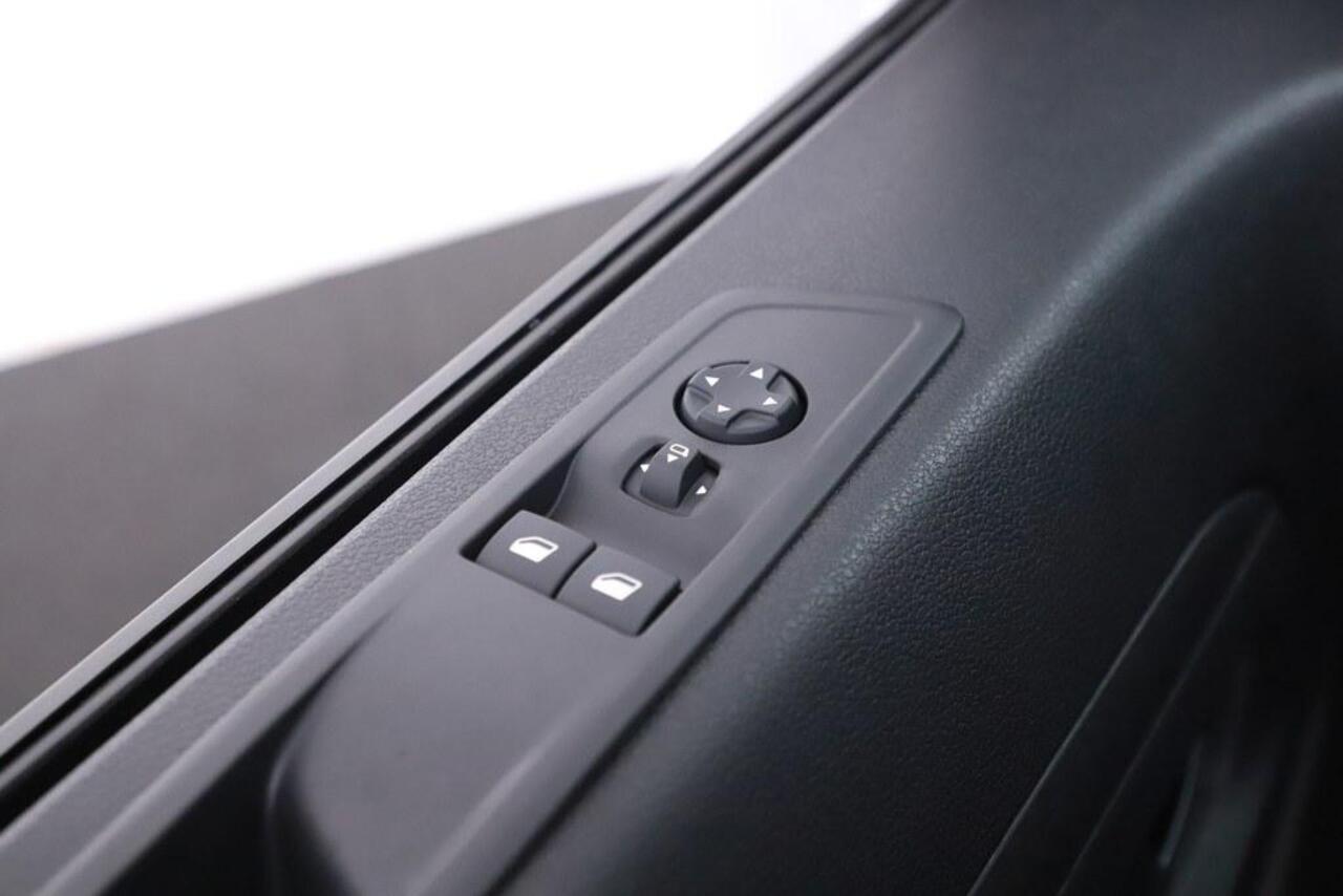 Opel VIVARO 2.0D 145pk L3 BPM VRIJ! Trekhaak/Camera/Carplay Dubbele Schuifdeur/Vloer en Wand betimmering BPM VRIJ!