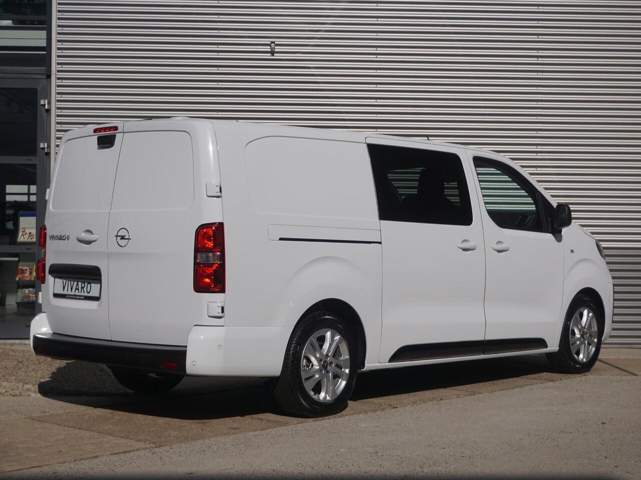 Opel VIVARO Electric 75 kWh Dubbele Cabine | 2x schuifdeur | 0% rente | tot 8 jaar garantie | Dynamic Surround View Pakket| Comfort Pakket | Exterieur Pakket | Winterpakket | Apple Carplay | rondom zicht camera's | LM velgen | Dodehoek detectie | parkeersensoren voor