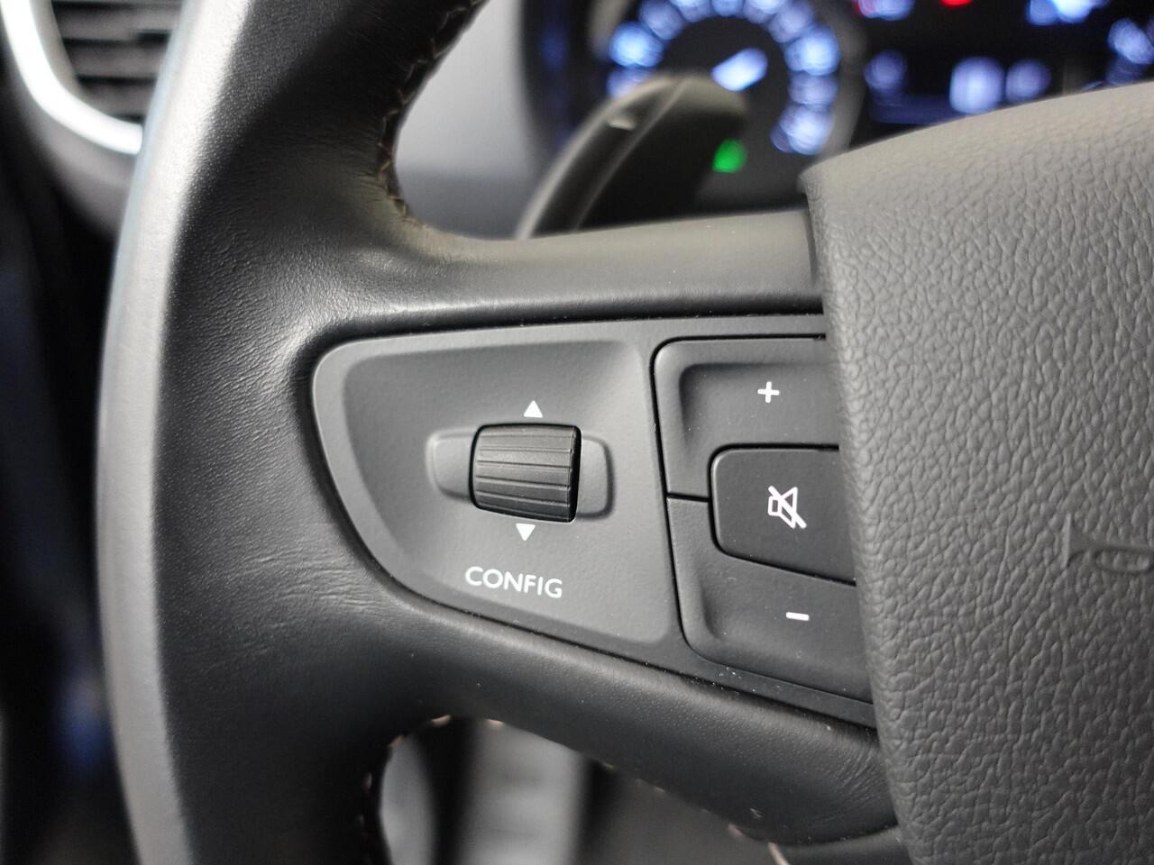 Opel VIVARO 2.0 CDTI L3H1 Dubbele Cabine Edition Airco Navi Trekhaak