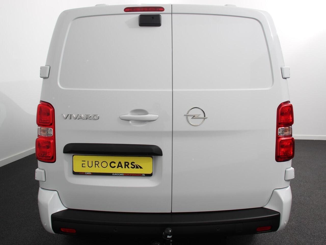 Opel VIVARO 1.5 Diesel 120 S&S L3 Apple Carplay / Android Auto Parkeersensoren V+A Trekhaak Camera Navigatie Cruise Control LED koplampen houten afwerking laadruimte