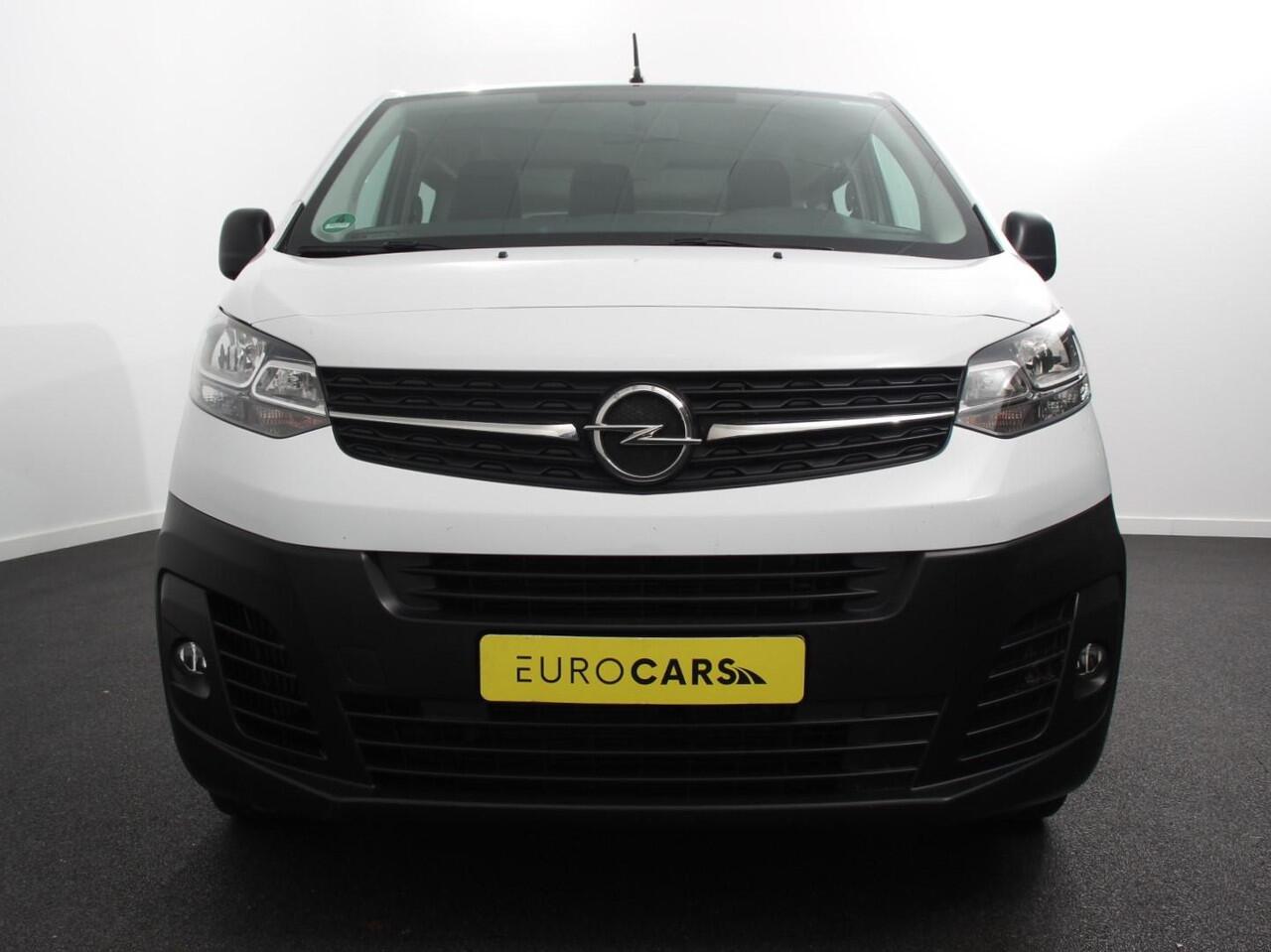 Opel VIVARO Combi 1.5 CDTI L3H1 9-Persoons | Climate control | Cruise control | Radio | Apple Carplay/ Android Auto