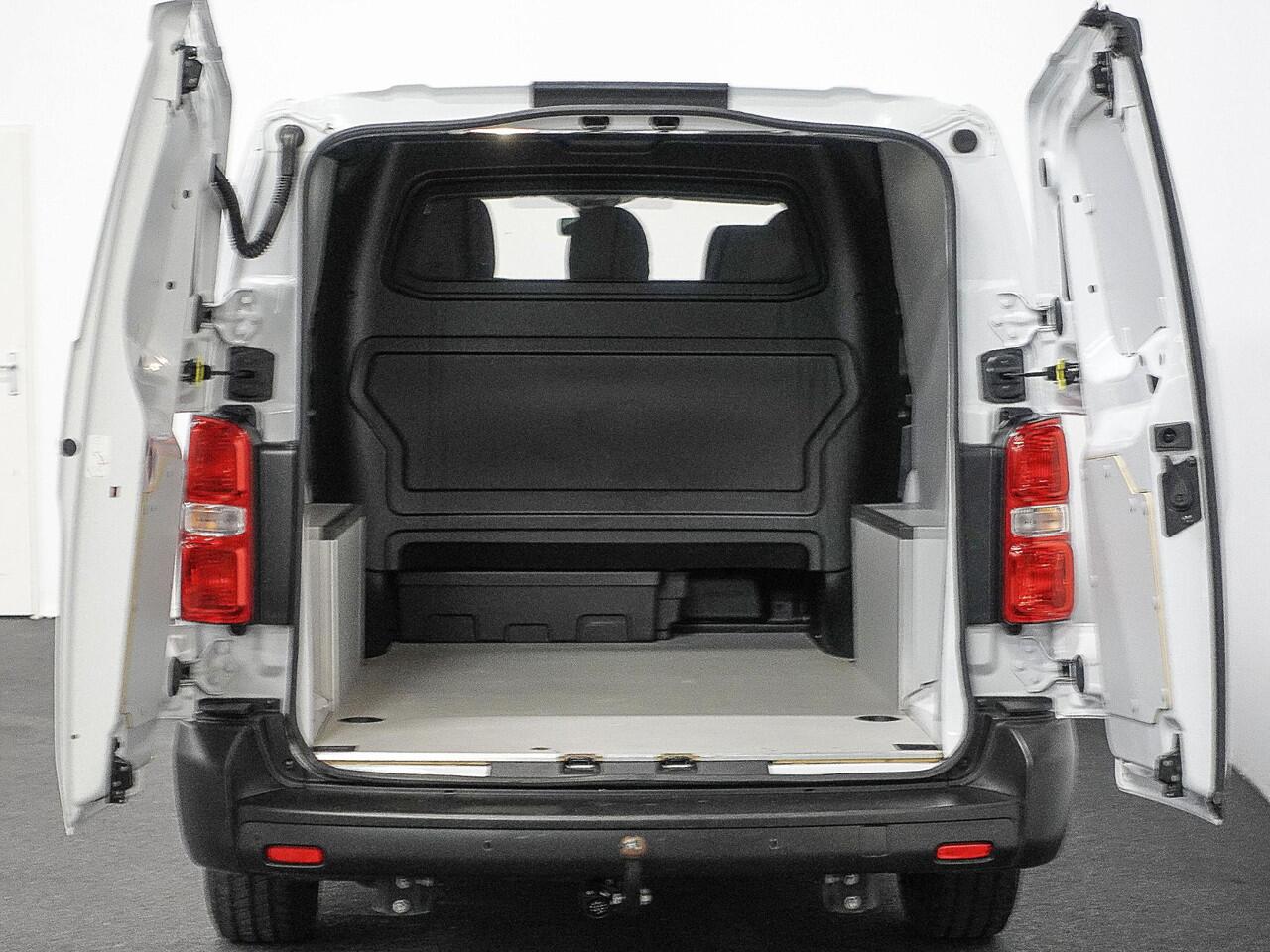 Opel VIVARO 2.0 CDTI L3H1 145pk Dubbele Cabine Edition Navigatie Trekhaak Cruise control Airco