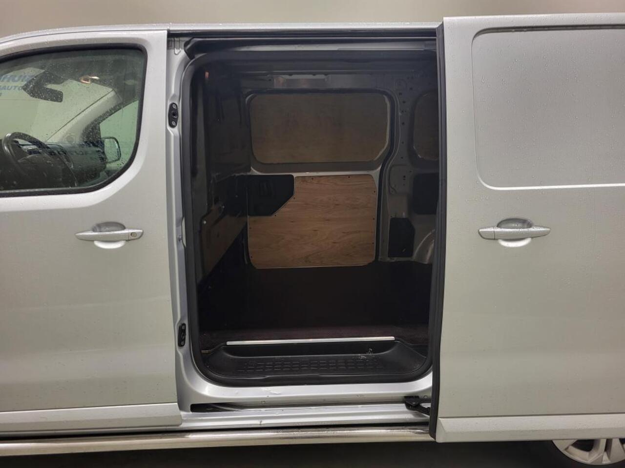 Opel VIVARO 2.0CDTI 150pk L3/H1 Trekhaak Euro 6!