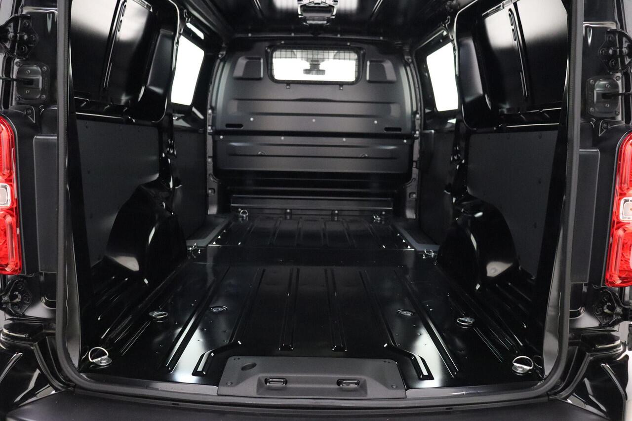 Opel VIVARO Electric L3 75 kWh | Navigatie | Camera | Climate control | Keyless | Trekhaak | Passagiersstoel | Dichte ramen mogelijk!