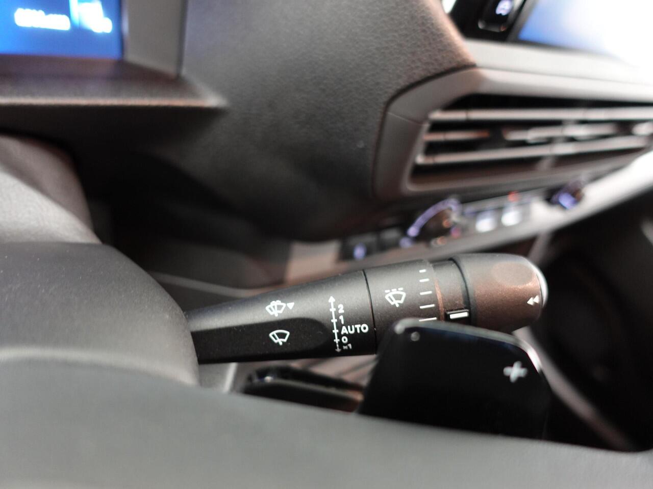 Opel VIVARO 2.0 BlueHDi 180 S&S L3 Automaat Apple Carplay / Android Auto imperiaal Parkeersensoren V+A Trekhaak Camera Navigatie Cruise Control LED koplampen houten afwerking laadruimte