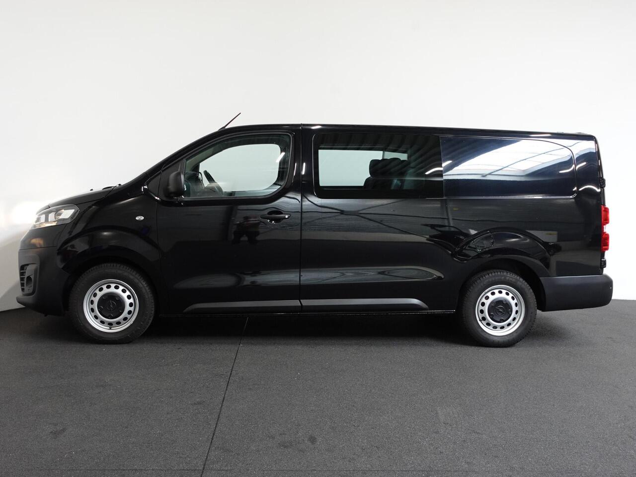 Opel VIVARO 102pk L3H1 Edition Dubbele Cabine 6persoons Navigatie Trekhaak Airco Cruise control
