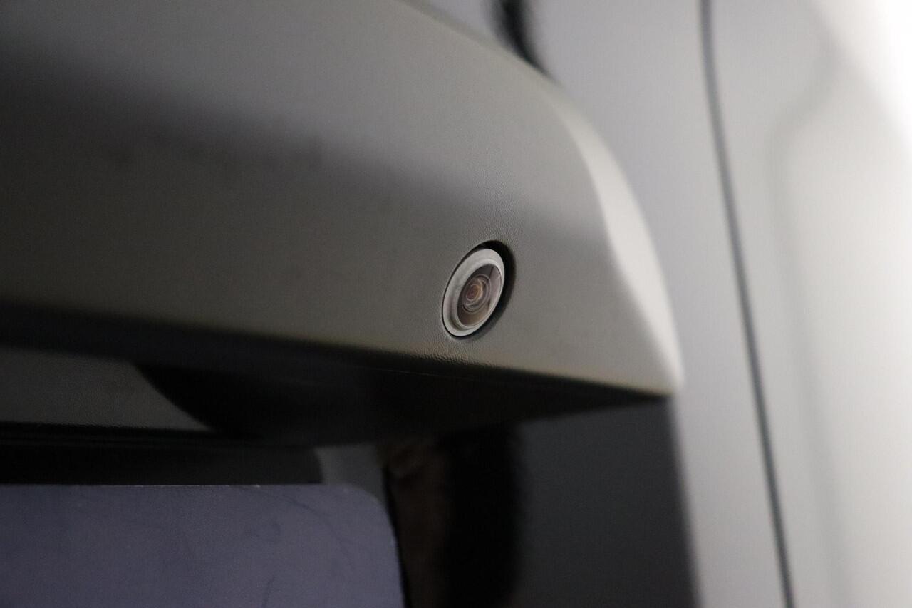 Opel VIVARO Electric L3 75 kWh | Navigatie | Camera | Climate control | Keyless | Trekhaak | Passagiersstoel | Dichte ramen mogelijk!