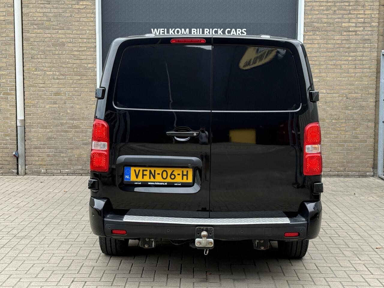 Opel VIVARO 2.0 CDTI 150PK EURO6 L3H1 Achteruitrijcamera/Trekhaak/navigatie systeem/cruise control