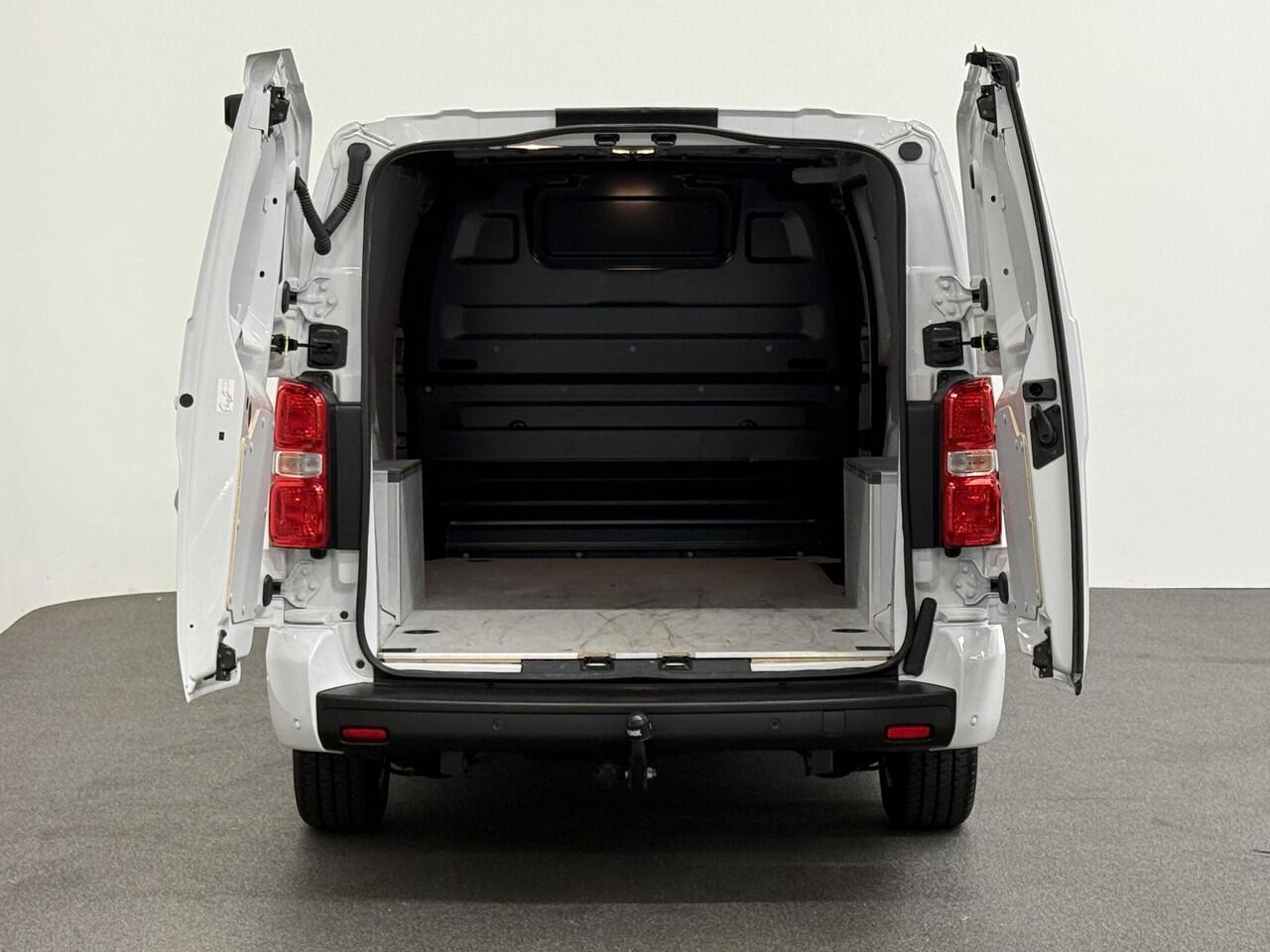 Opel VIVARO 2.0 Diesel 180PK L3 Automaat Apple Carplay / Android Auto Parkeersensoren V+A Trekhaak Camera Navigatie Cruise Control LED koplampen houten afwerking laadruimte