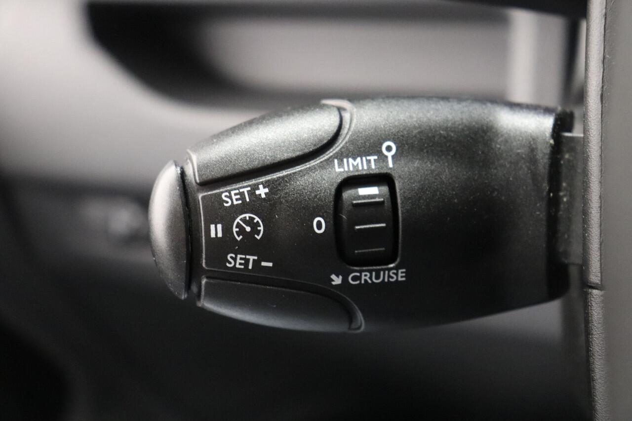 Opel VIVARO 2.0 CDTI 122PK EURO 6 - Airco - Navi - Cruise - ¤ 12.900,- Excl.