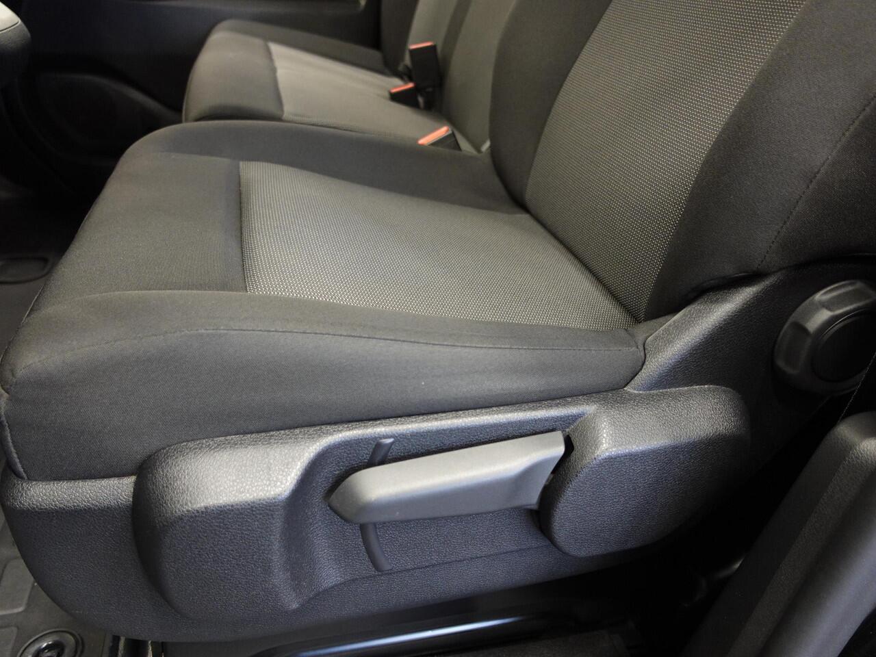 Opel VIVARO 2.0 BlueHDi 145PK L3 Automaat Airco Navigatie Trekhaak Cruise control