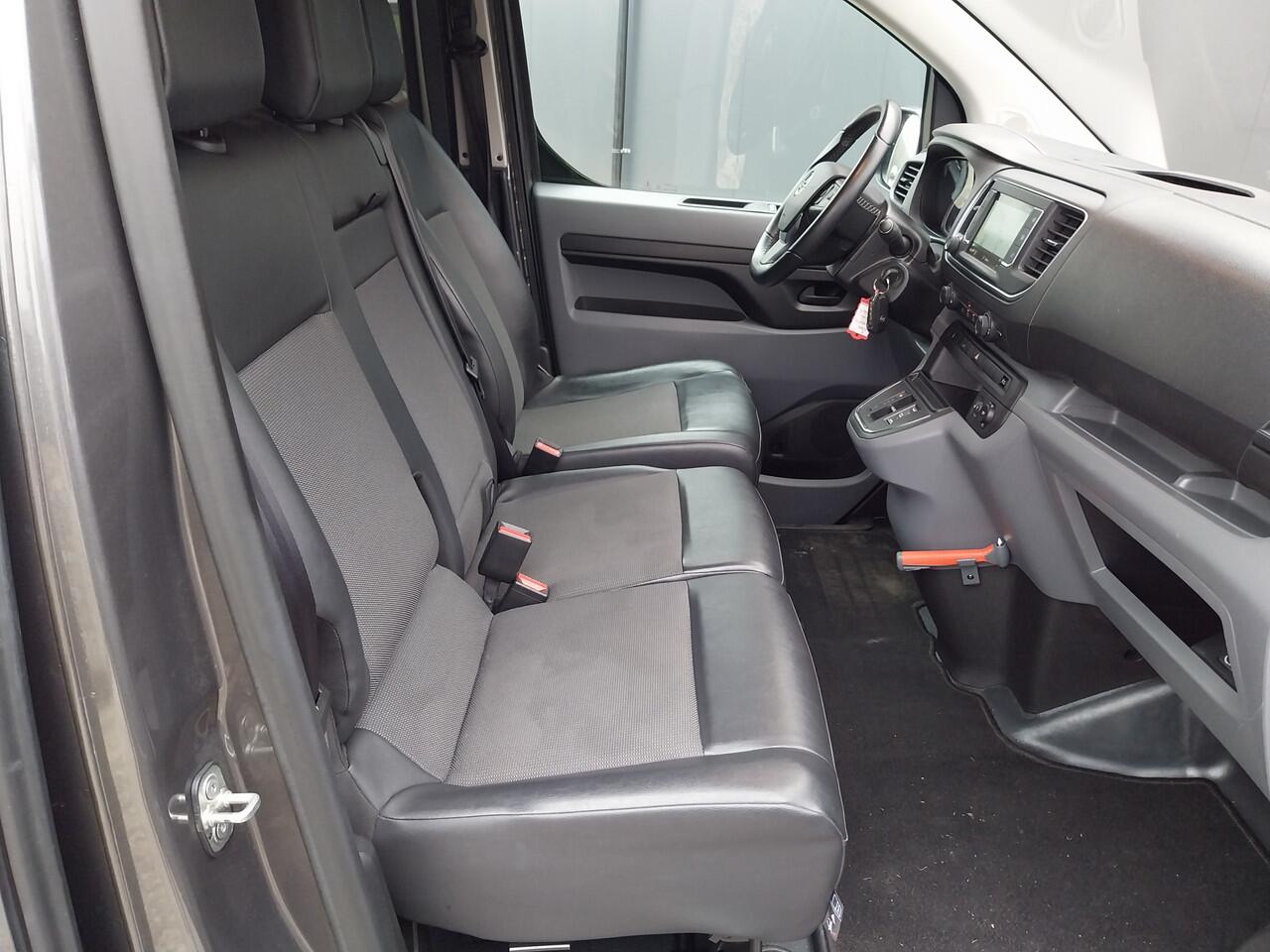 Opel VIVARO Vivaro-e 50kWh L3H1 Innovation DUBBEL CABINE APPLE CARPLAY CAMERA HALF LEER LED NAVI CRUISE TREKHAAK