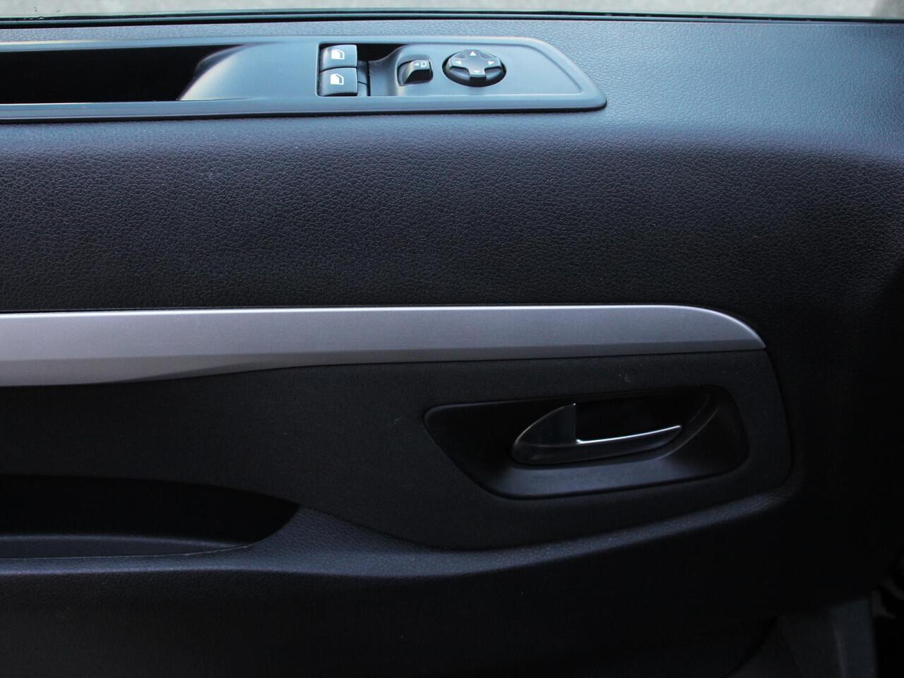 Opel VIVARO 2.0 CDTI 145 pk Automaat L3 Dubbele Cabine Edition | Climate Control | Navigatie | Cruise Control | PDC+Camera | Trekhaak