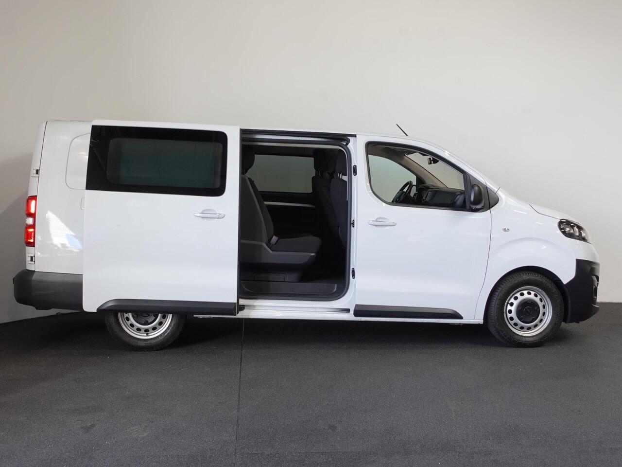 Opel VIVARO 2.0 CDTI L3H1 Dubbele Cabine Edition Navigatie Trekhaak Cruise control Airco