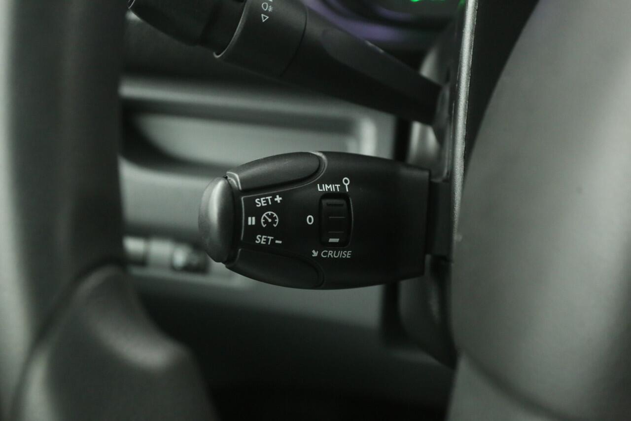 Opel VIVARO 2.0 CDTI L3H1 | 145PK | MARGE | Airco | Cruise | 3 Zits | Parkeersens.