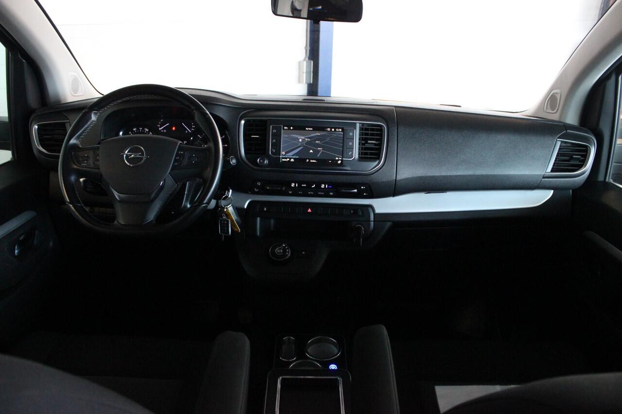 Opel VIVARO 2.0 CDTI L3H1 DC Innovation Carplay | Trekhaak | Camera | Clima | Navi | Bluetooth | 6-zits | LMV | PDC V+A