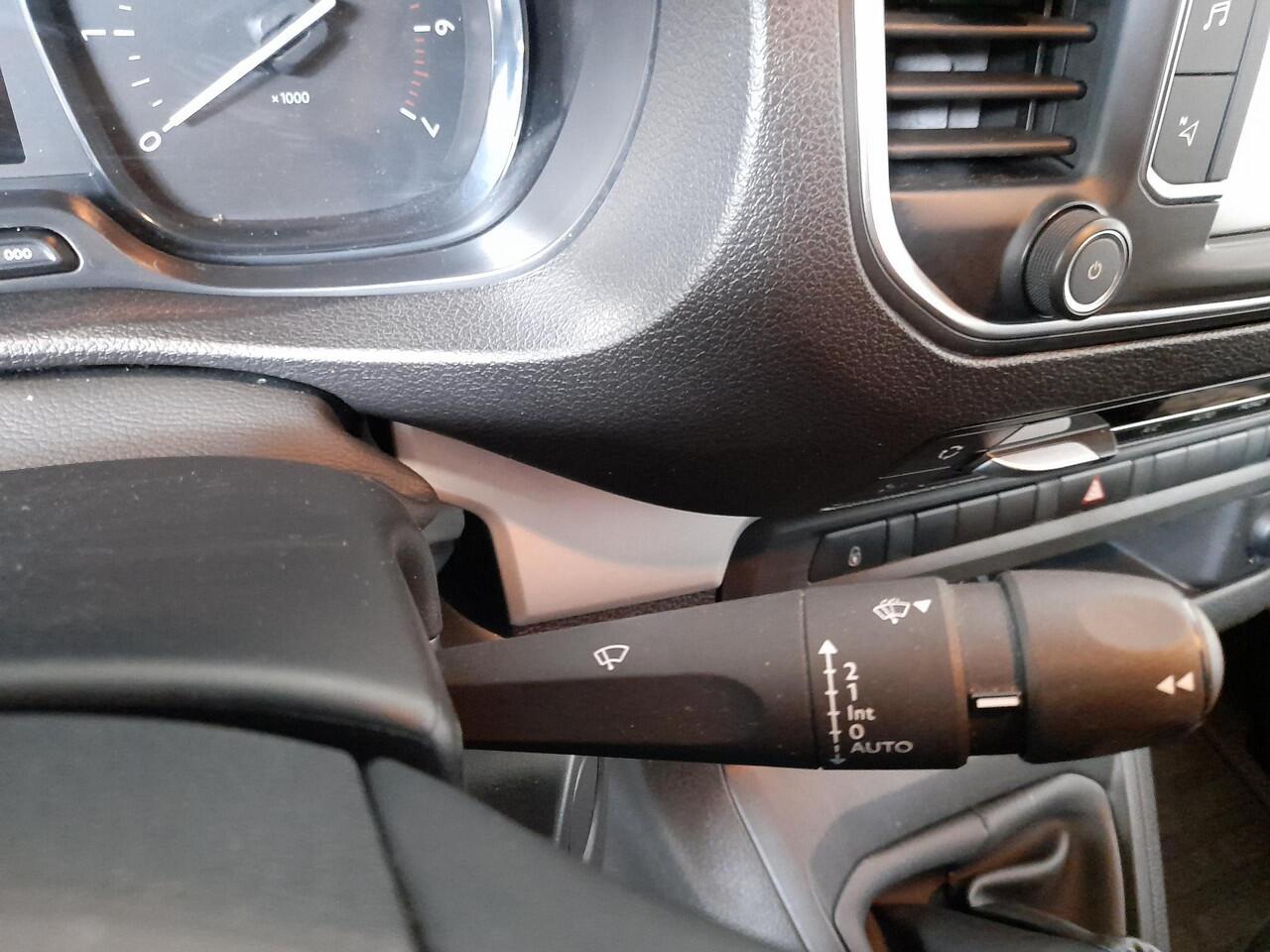 Opel VIVARO 2.0 CDTI L3H1 145PK Dubbele Cabine Edition Navigatie Trekhaak Cruise control Airco