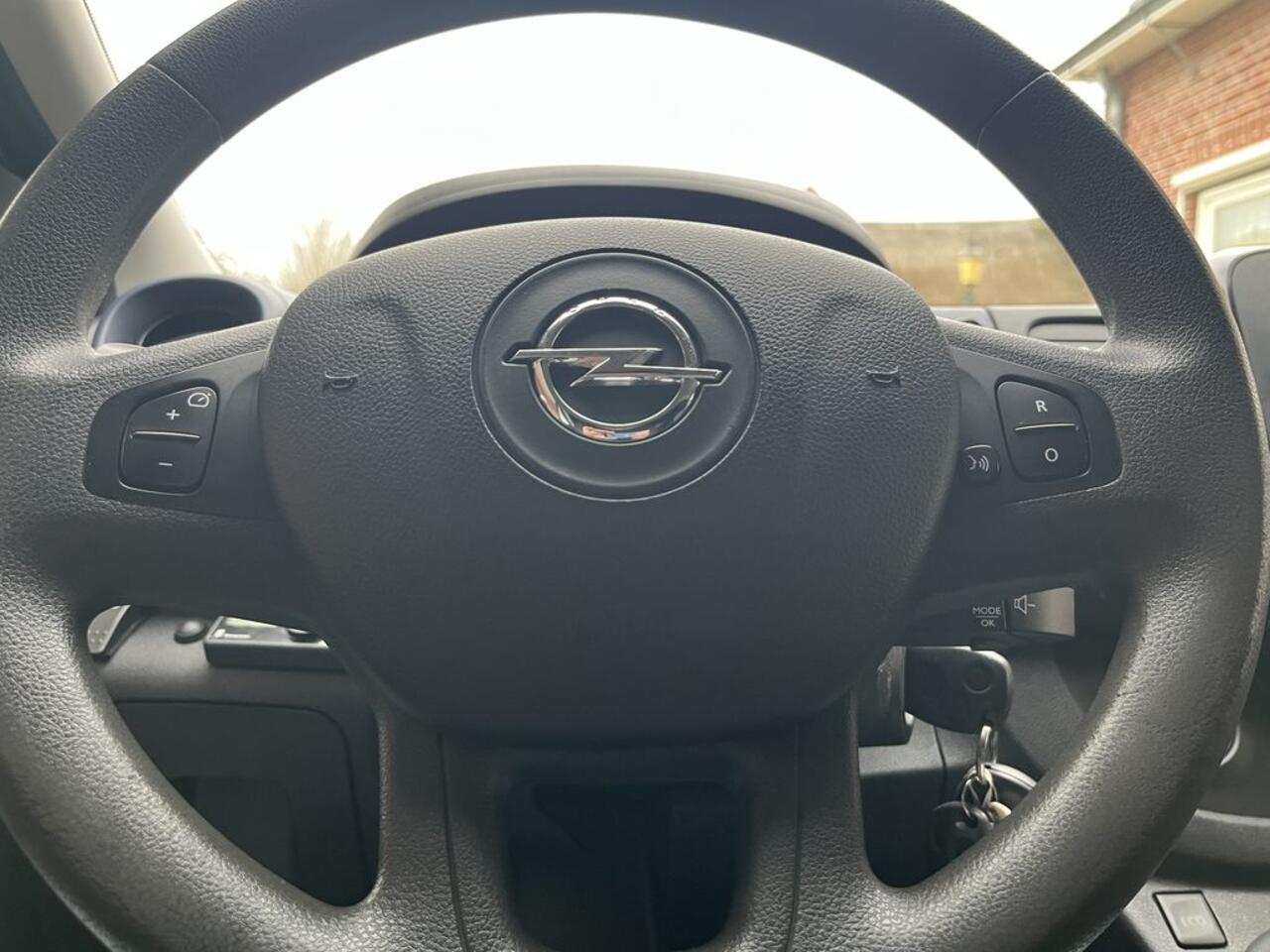 Opel VIVARO 1.6 CDTI E6 126pk Edition BPM Vrij! Lease ¤220 /m, Airco, Navi, PDC, Cruise controle, Onderhoudshistorie aanwezig