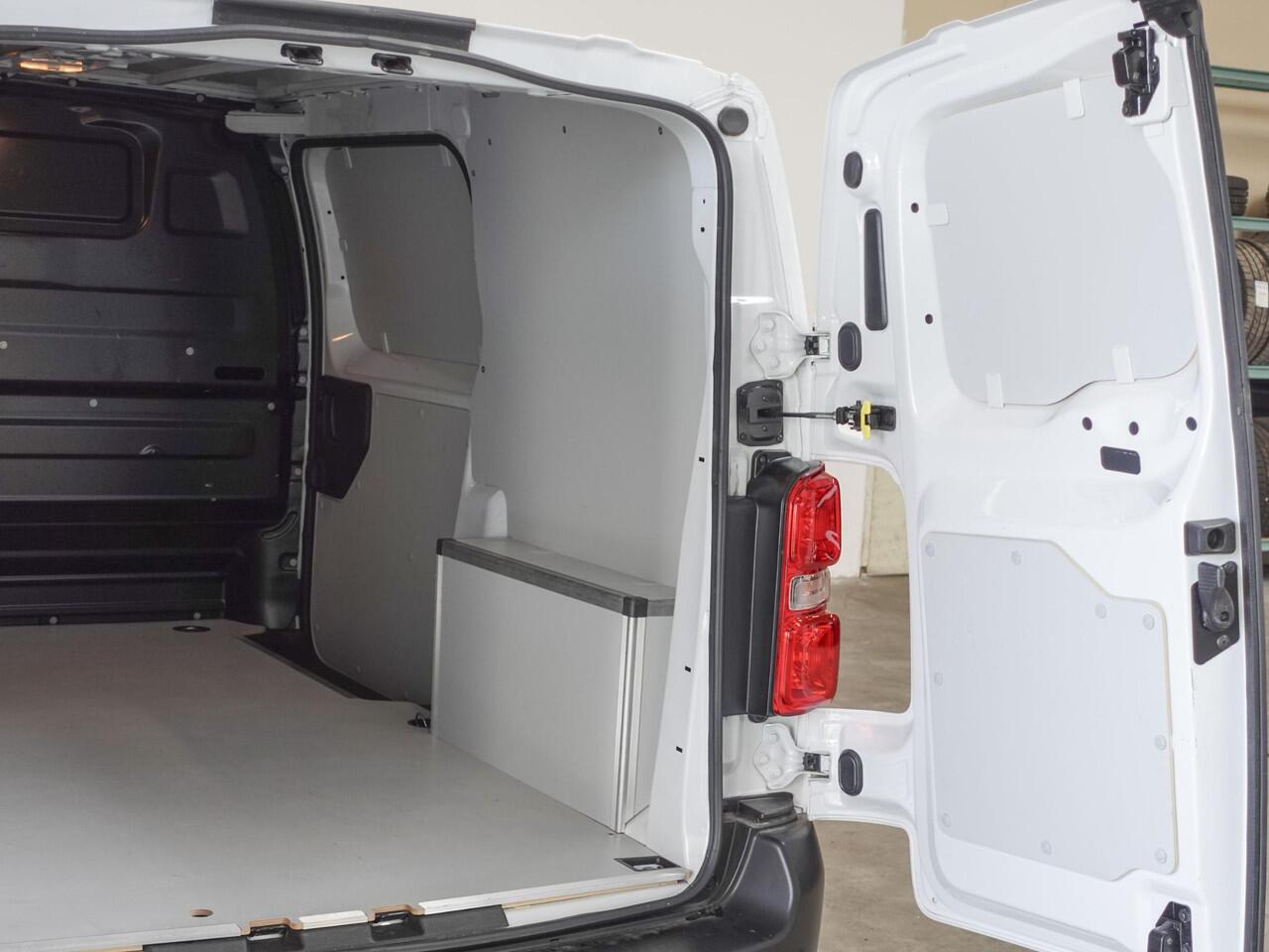 Opel VIVARO L2H1 Edition 145PK Automaat Airco Navigatie Bluetooth