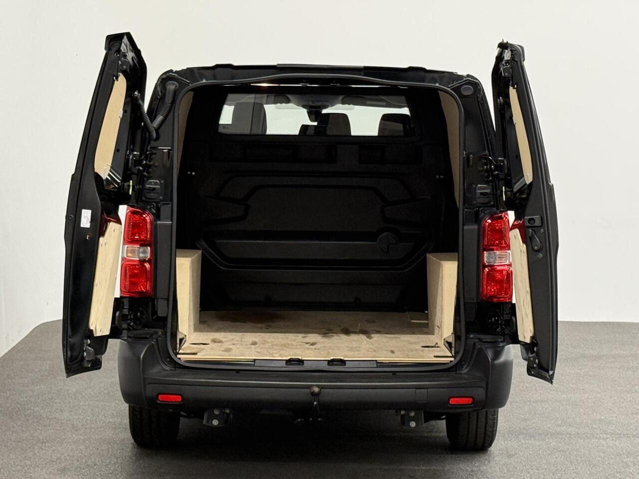 Opel VIVARO 2.0 CDTI L3H1 Edition Dubbele Cabine Airco Bluetooth Navi Trekhaak