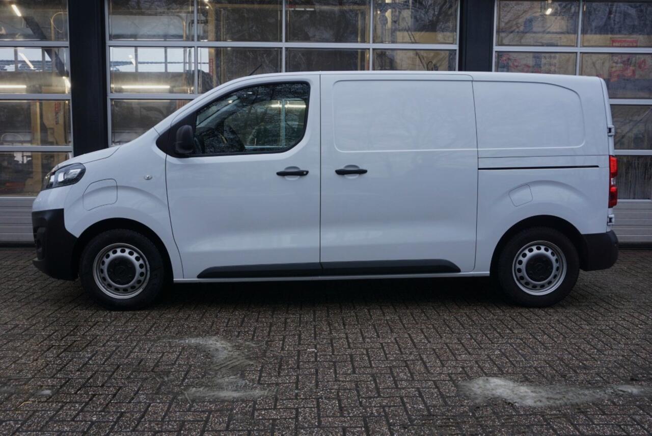 Opel VIVARO Electric L2 50 kWh Camera/Navi/PDC!