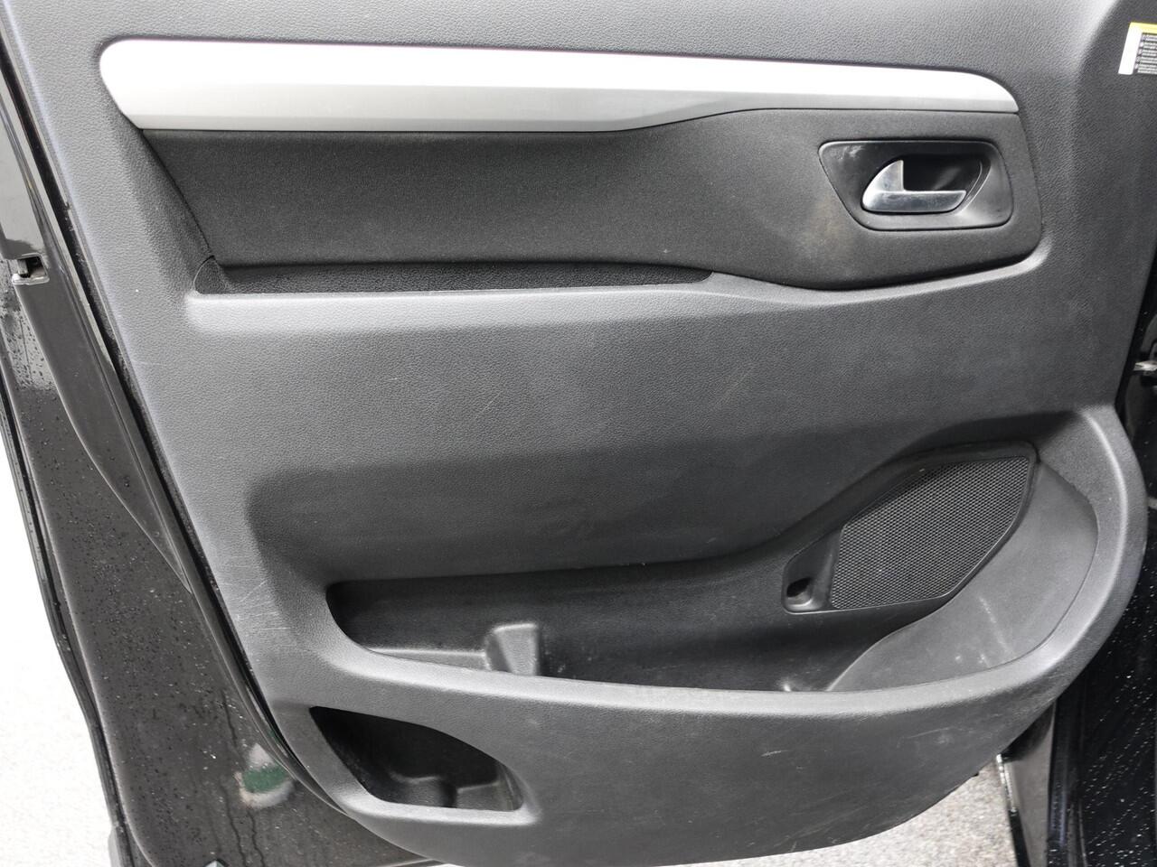 Opel VIVARO 2.0 CDTI L3H1 Dubbele Cabine 145PK Automaat Airco Navi Trekhaak*