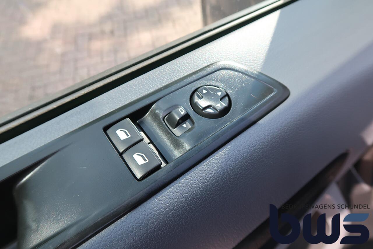 Opel VIVARO 2.0 CDTI L2H1 Edition Navi / Cruise / PDC / 3 zits / Aluca inrichting / nieuwe apk